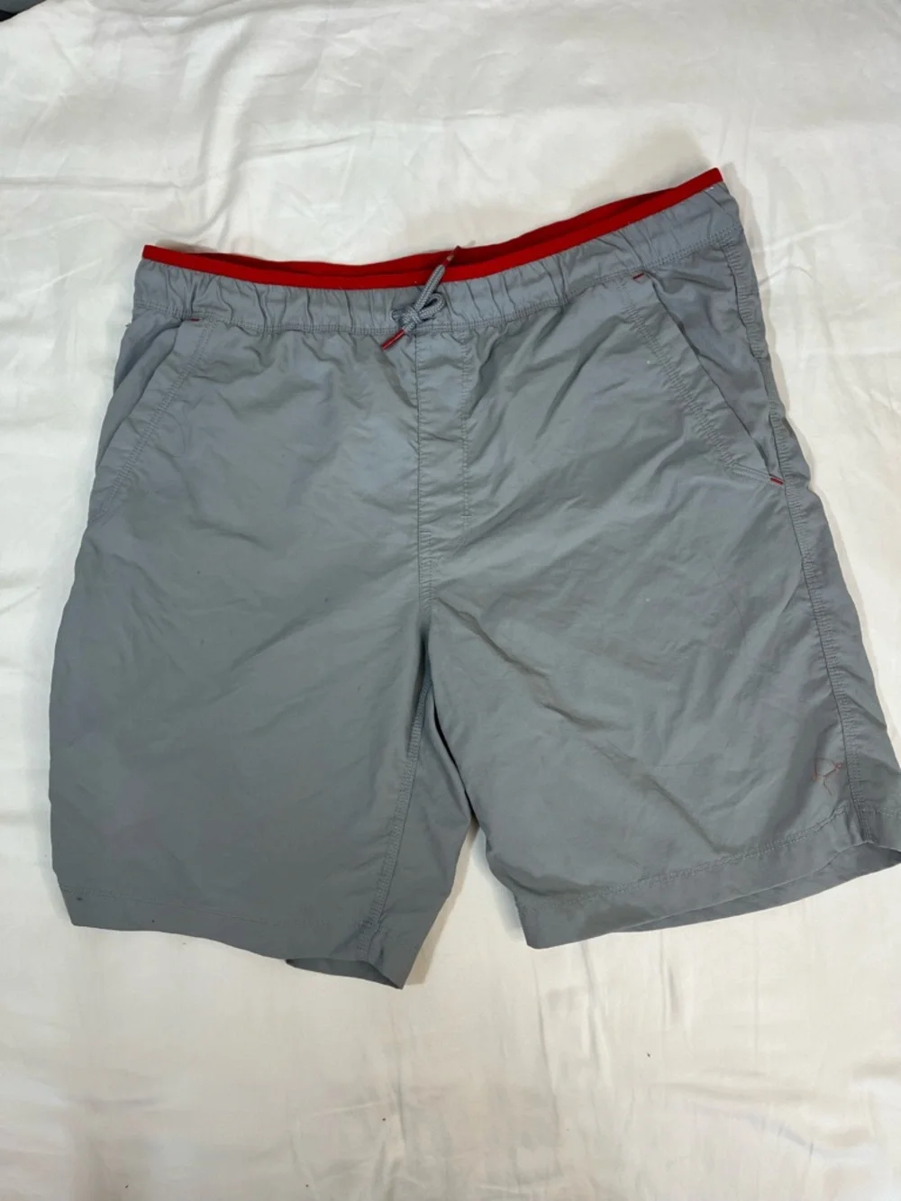 The North Face Light Gray Men's Nylon Ripstop Outdoor Hiking Shorts Men’s Medium